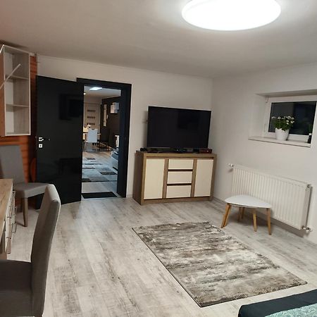 Ferienwohnung Panoli Apartmanhaz Nyíregyháza Exterior foto